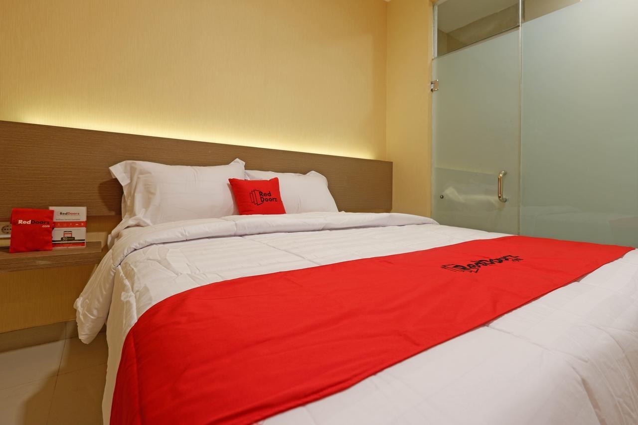 Hotel Reddoorz Plus Near Java Mall Semarang Exterior foto