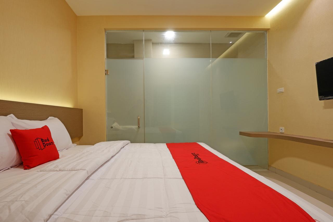 Hotel Reddoorz Plus Near Java Mall Semarang Exterior foto